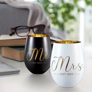 NWOT/NIB  2pcs, Mr. and Mrs. Wedding Wine Glass/Tumbers